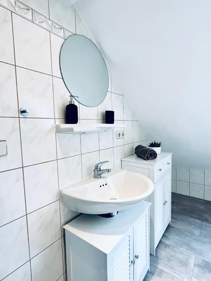 Cityapartment-Smarttv-Kitchen-Car Parking Space-Wlan Erfurt Exterior foto